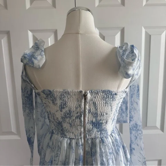 Petal and Pup Blue White Floral Coquette Lite Fabric Summer Dress Size M - Picture 8 of 16